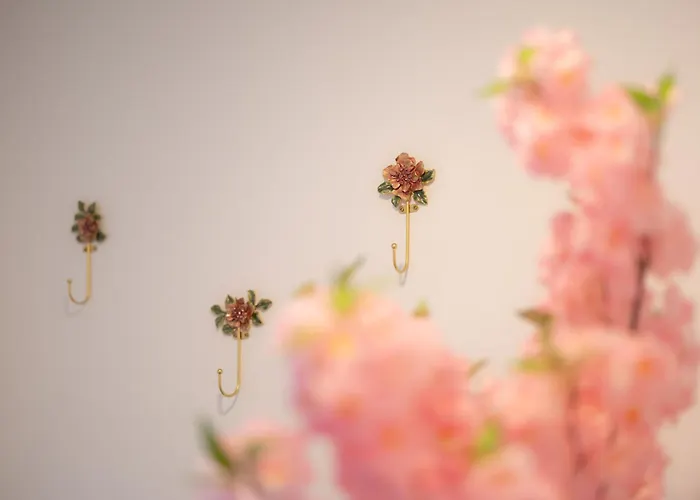 Signature - Flower Flair